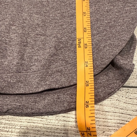 Athleta long sleeve top size XS *read* - Picture 3 of 13
